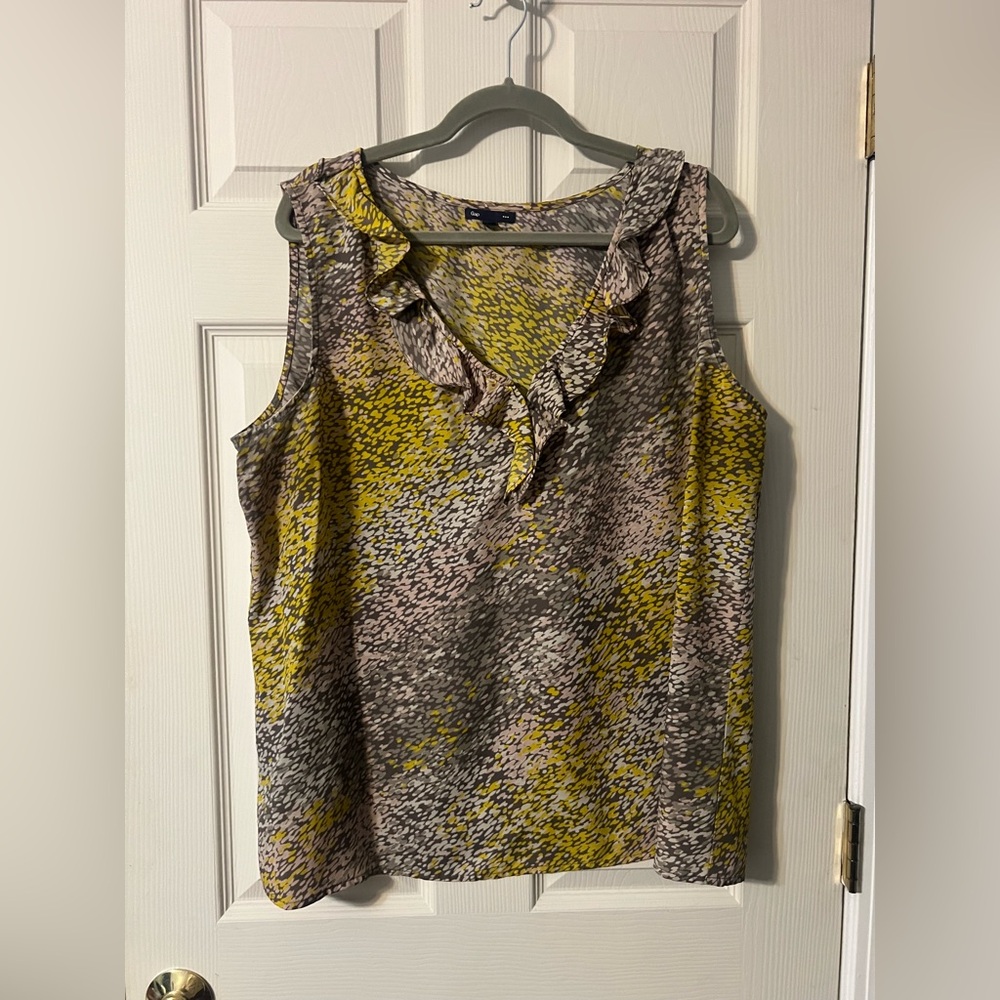 GAP Patterned Sleeveless Ruffle Neck XXL blouse